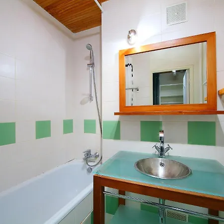 Le 2100 A Et B - Lavachet-7 By Interhome Appartement