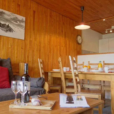 Le 2100 A Et B - Lavachet-7 By Interhome Appartement