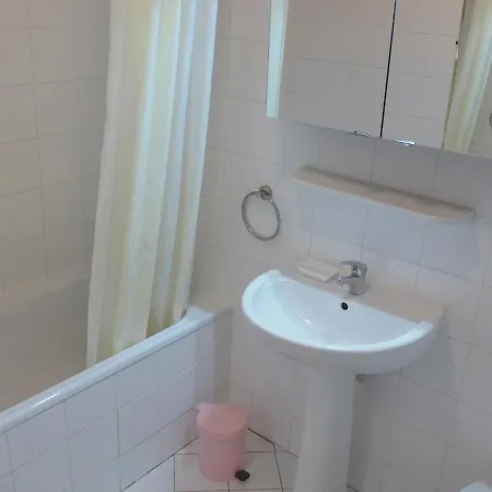 Appartement Le 2100 A Et B - Lavachet-7 By Interhome
