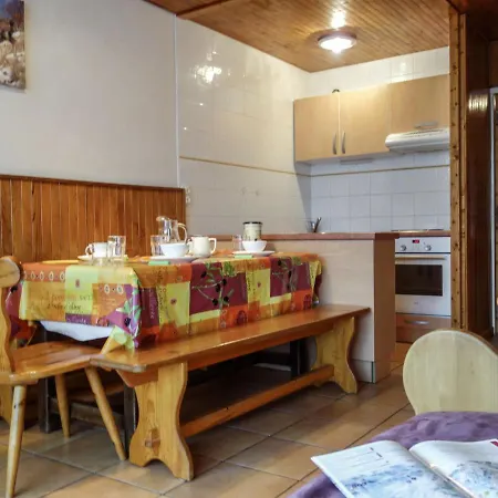 Appartement Le 2100 A Et B - Lavachet-7 By Interhome *