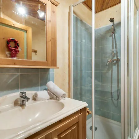 Le 2100 A Et B - Lavachet-7 By Interhome Daire Tignes
